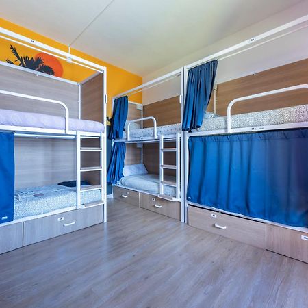 The Macarena Beach Hostel Lagos Esterno foto